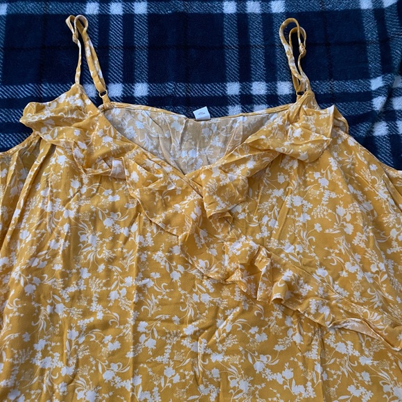 Blouse - Picture 2 of 3